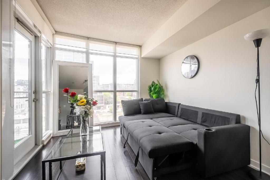 Cozy Condo In Downtown Toronto + Free Parking Ngoại thất bức ảnh