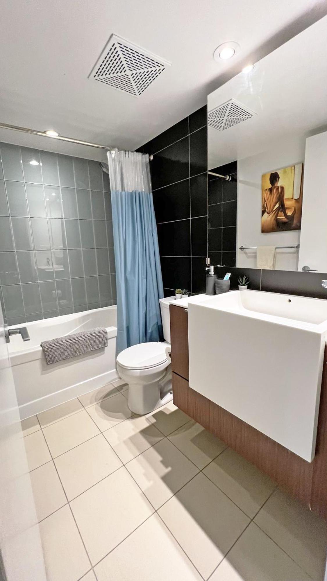 Cozy Condo In Downtown Toronto + Free Parking Ngoại thất bức ảnh