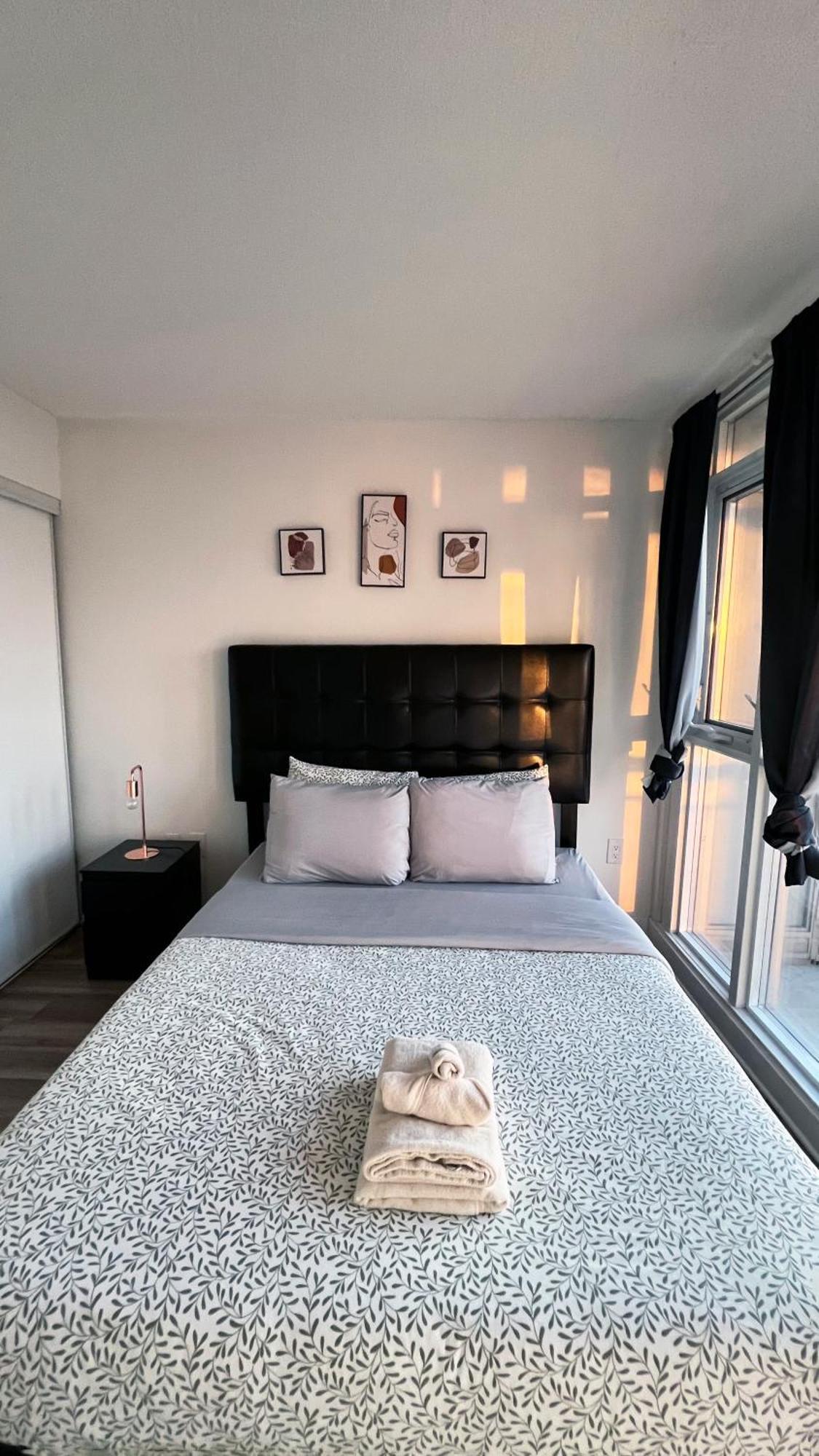 Cozy Condo In Downtown Toronto + Free Parking Ngoại thất bức ảnh